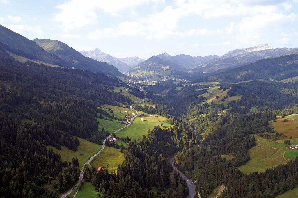 Alpen Select Lodge Kleinwalsertal 리즐런 외부 사진